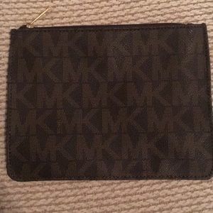 Michael Kors pouch